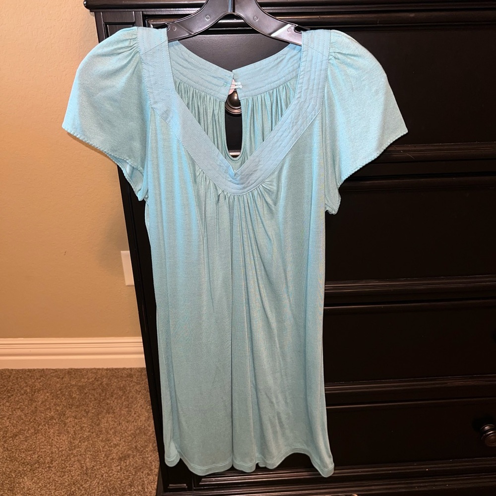 Shade short sleeved top